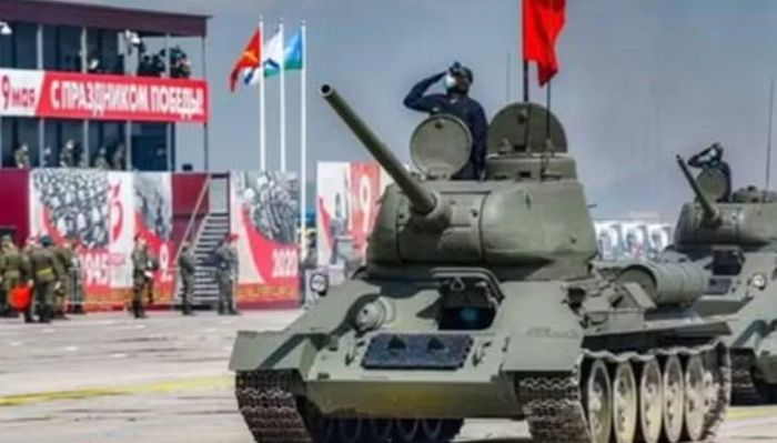 Sau năm 1954, Quân đội nhân dân Việt Nam bắt đầu có điều kiện xây dựng các lực lượng chính quy, hiện đại.