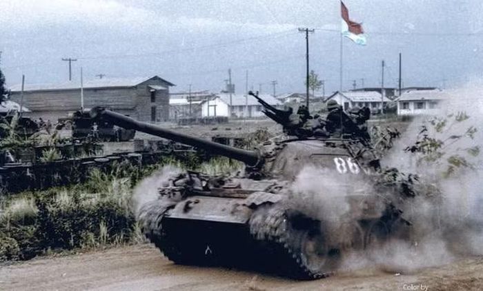 Rạng sáng 27/4/1972, xe tăng T-54 số hiệu 901 tham gia đánh chiếm căn cứ Đông Hà. Khi pháo thủ gặp sự cố, Đại tá Nguyễn Văn Thái trực tiếp vào vị trí pháo thủ và bắn ở cự ly 1.000 mét.
