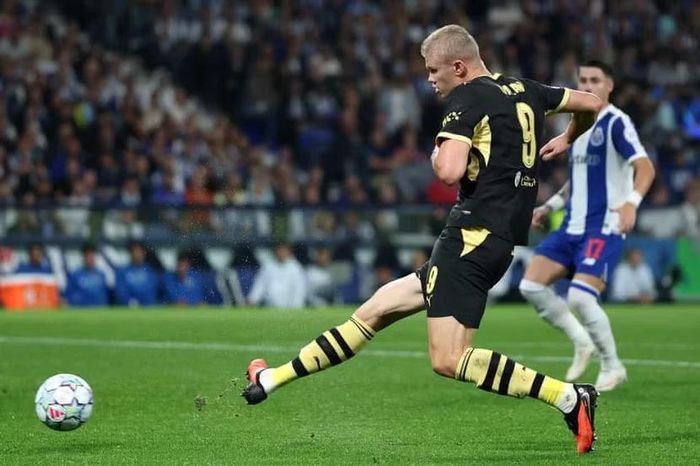Haaland lập cú đúp cho Man City (Ảnh: Getty Images)