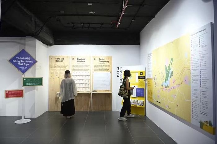 Hoạt động triển lãm tại Liên hoan Sáng tạo & Thiết kế Việt Nam 2026