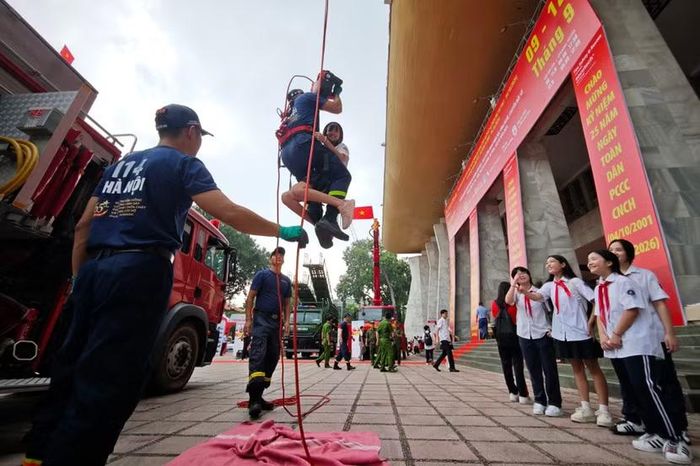 Một buổi sáng đổi những giọt mồ hôi lấy kỹ năng sinh tồn, mang lại những kỷ niệm vô giá cho lứa tuổi học trò.