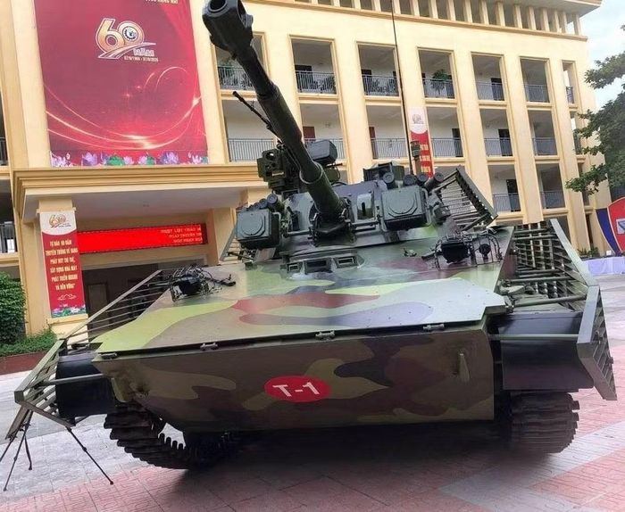 Tờ Defense Express lưu ý rằng việc, lắp đặt giáp lồng thép là một biện pháp phổ biến để tăng cường khả năng bảo vệ cho các phương tiện bọc thép trên toàn thế giới.