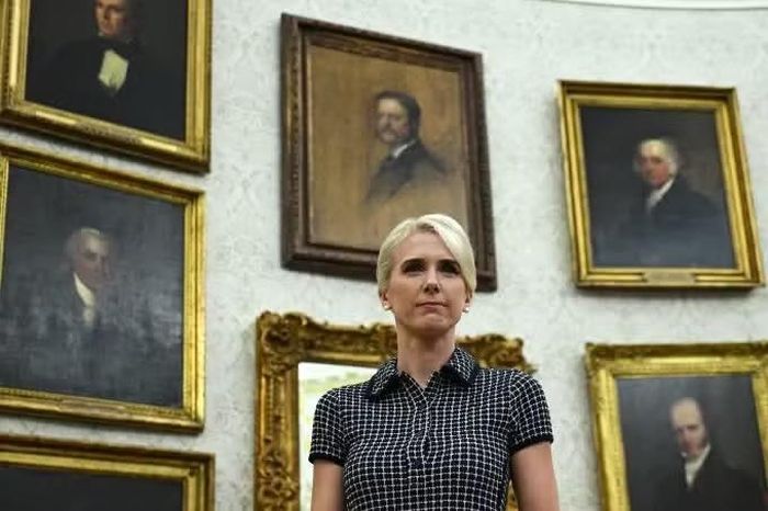 Bà Natalie Harp, Trợ lý điều hành của Tổng thống Trump