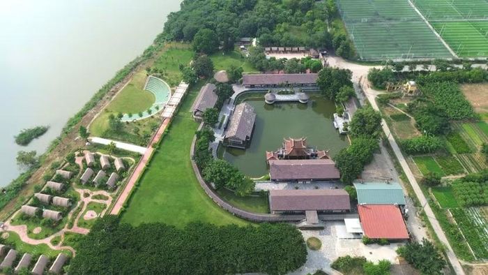 Thực tế ghi nhận hiện nay cho thấy hoạt động kinh doanh tại đây vẫn đang được tổ chức với nhiều loại hình, từ ăn uống, vui chơi, tổ chức sự kiện đến lưu trú và biểu diễn nghệ thuật.