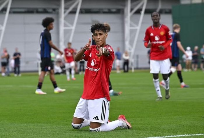 JJ Gabriel là tài năng nổi bật của MU (Ảnh: Getty Images)