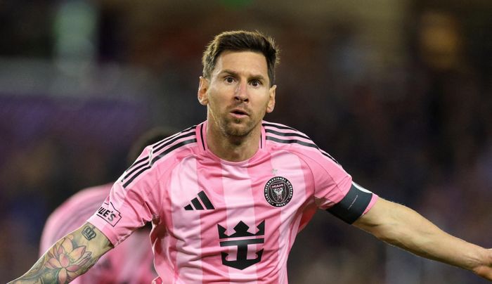 Messi liên tục mở rộng đế chế bóng đá.