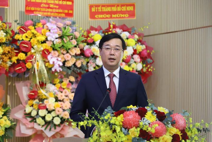 Phó Bí thư Thường trực Thành ủy TP.HCM Lê Quốc Phong chỉ đạo tại buổi lễ. Ảnh: P.T.