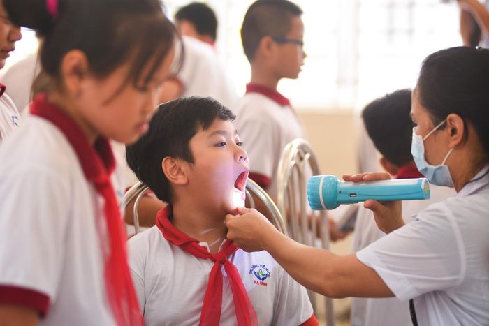  Chính sách hỗ trợ sinh con được xây dựng dựa trên việc đánh giá các yếu tố về việc làm, nhà ở, phúc lợi xã hội, giáo dục và y tế, nhằm tạo điều kiện thuận lợi hơn cho người dân trong quyết định sinh con. Ảnh: Duy Hiệu.