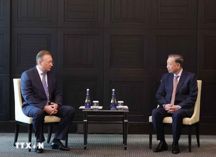  Tổng Bí thư, Chủ tịch nước Tô Lâm tiếp ông Sergei Kudryashov, Tổng giám đốc Công ty Cổ phần Zarubezhneft. Ảnh: Thống Nhất/TTXVN. 