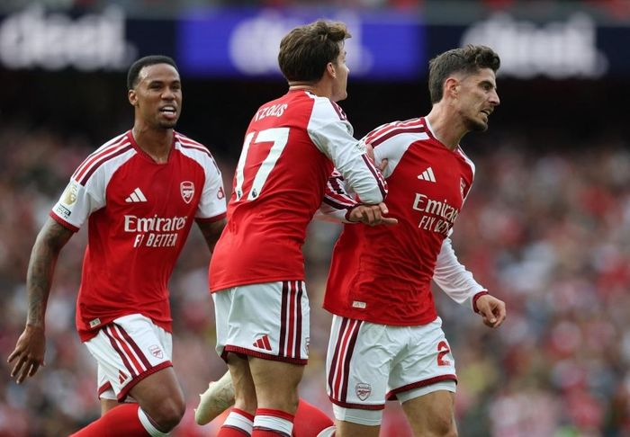 Havertz thường xuyên dạt khỏi vị trí số 9 trước Chelsea, giúp Arsenal tạo ưu thế quân số và kéo giãn cấu trúc phòng ngự của đối thủ.