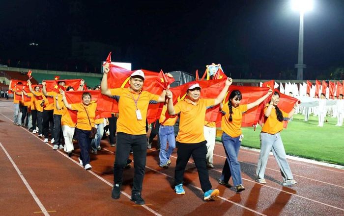 Các đoàn tham gia diễu hành tại