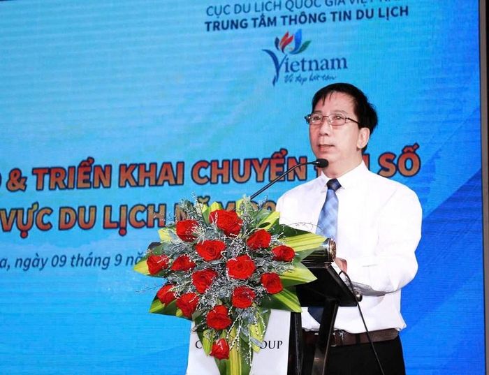 Phó Giám đốc Sở VHTTDL Khánh Hòa Cung Quỳnh Anh phát biểu khai mạc lớp tập huấn