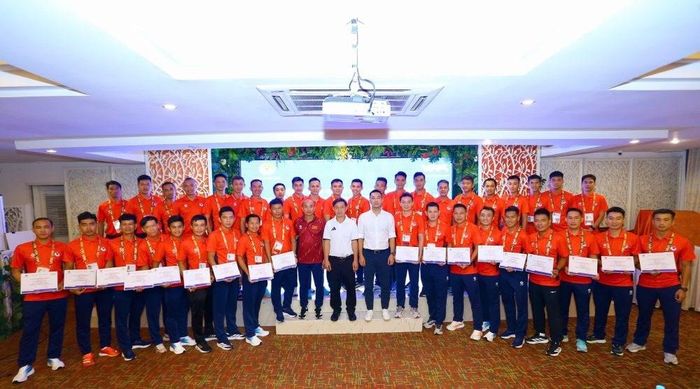 Lớp học là sự chuẩn bị cần thiết cho các trọng tài, trợ lý trọng tài hướng đến mùa giải 2026/27