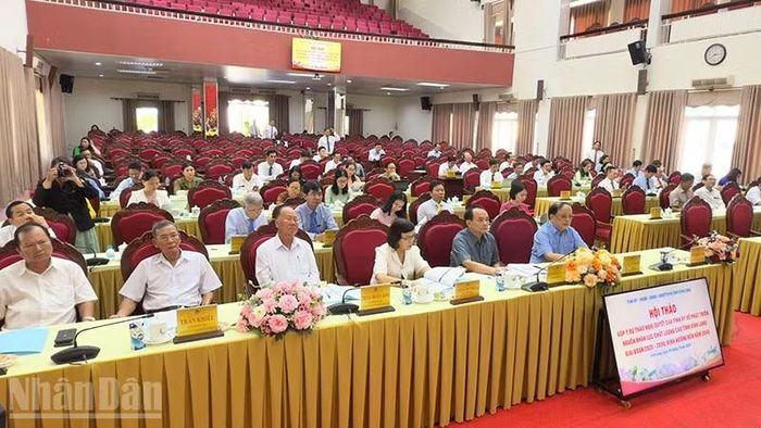 Đại biểu tham dự hội thảo. (Ảnh: BÁ DŨNG)