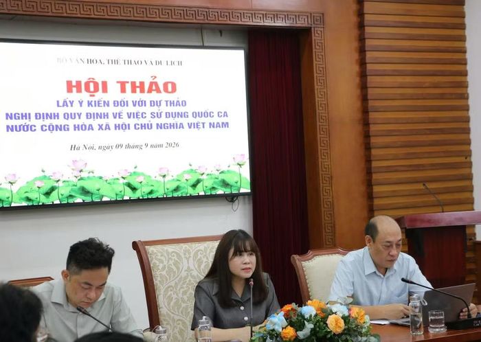Bà Ninh Thị Thu Hương (giữa) Cục trưởng Cục Văn hóa cơ sở, Gia đình và Thư viện phát biểu tại hội thảo. (Ảnh: Ban tổ chức cung cấp)