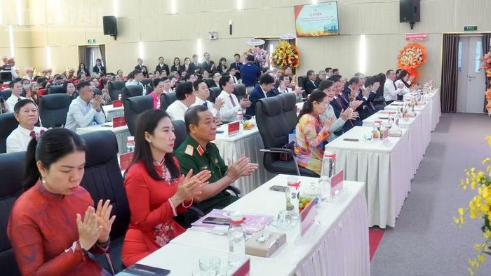 Đại biểu dự lễ kỷ niệm.
