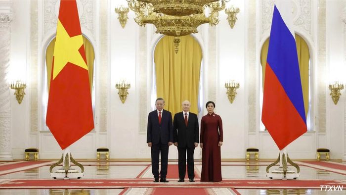 Tổng thống Liên bang Nga Vladimir Putin đón Tổng Bí thư, Chủ tịch nước Tô Lâm và Phu nhân.