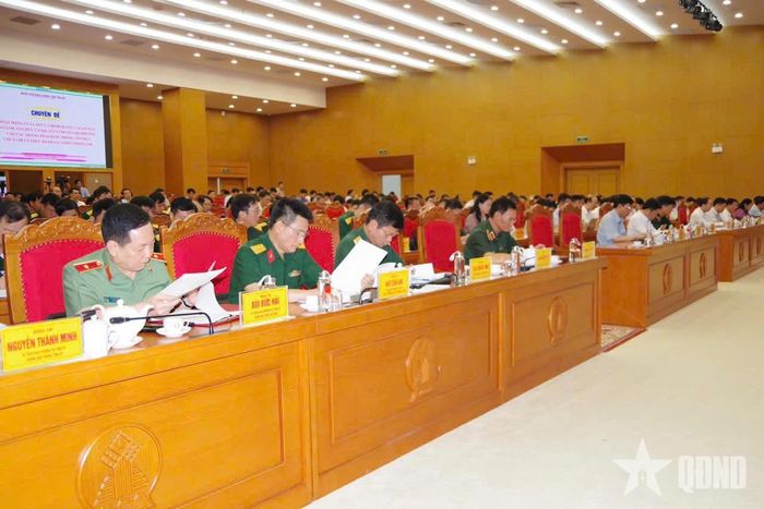 Các đại biểu tham dự hội nghị.