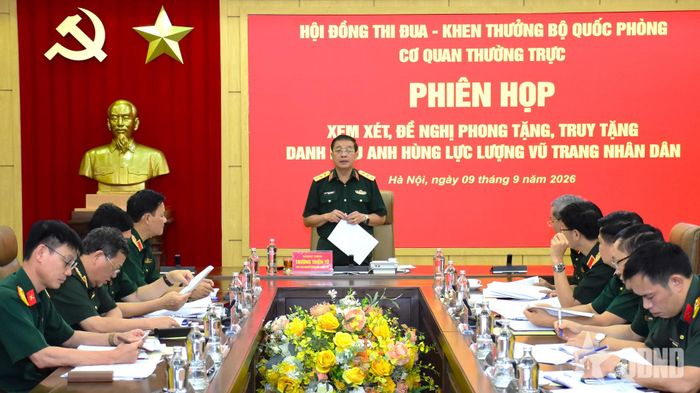 Quang cảnh phiên họp.