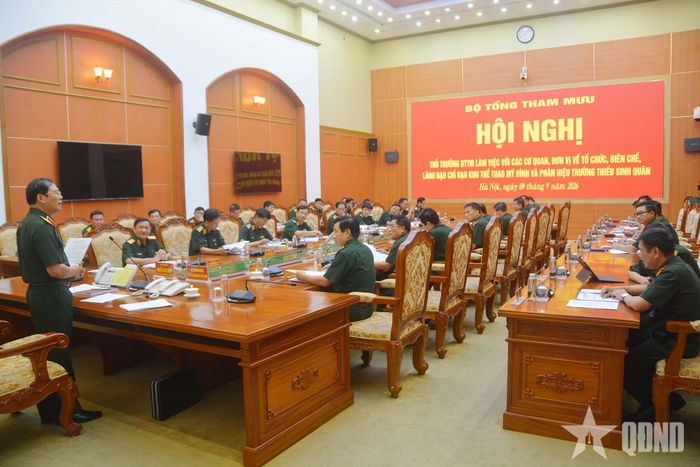 Đại tướng Nguyễn Tân Cương phát biểu chỉ đạo tại buổi làm việc.