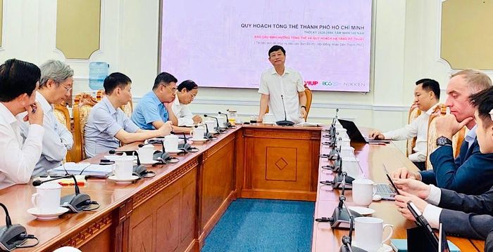  Chủ tịch HĐND TPHCM Võ Văn Minh phát biểu chỉ đạo. Ảnh: HĐND TPHCM 
