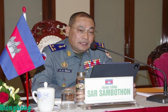 Trung tướng Sar Sambothon, Phó Tư lệnh, Tham mưu trưởng Bộ Tư lệnh Hiến binh, Quân đội Hoàng gia Campuchia phát biểu tại hội đàm. Ảnh: Lê Khoa