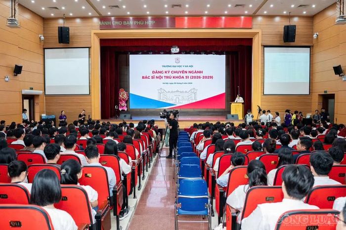 780 thí sinh đủ điều kiện tham dự Match Day 2026 của Trường Đại học Y Hà Nội bước vào thời khắc lựa chọn chuyên ngành đào tạo bác sĩ nội trú.