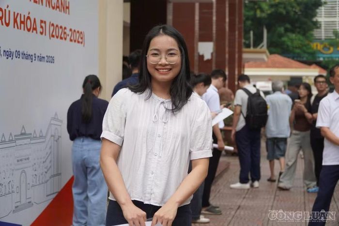 Cô là nữ bác sĩ duy nhất góp mặt trong top 10 người có điểm thi cao nhất.