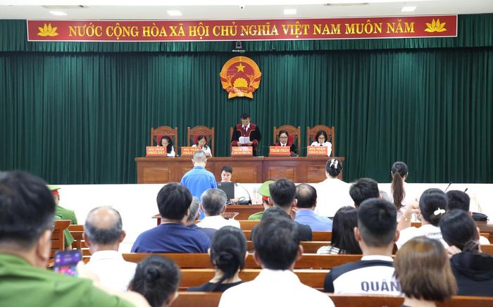 HĐXX tuyên án đối với bị cáo Nguyễn Ngọc Đạo. (Ảnh: M.P)