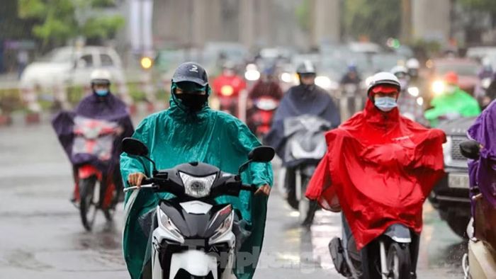 Chiều tối nay (9/9), miền Bắc bắt đầu đón mưa dông do gió mùa đông bắc tràn về.