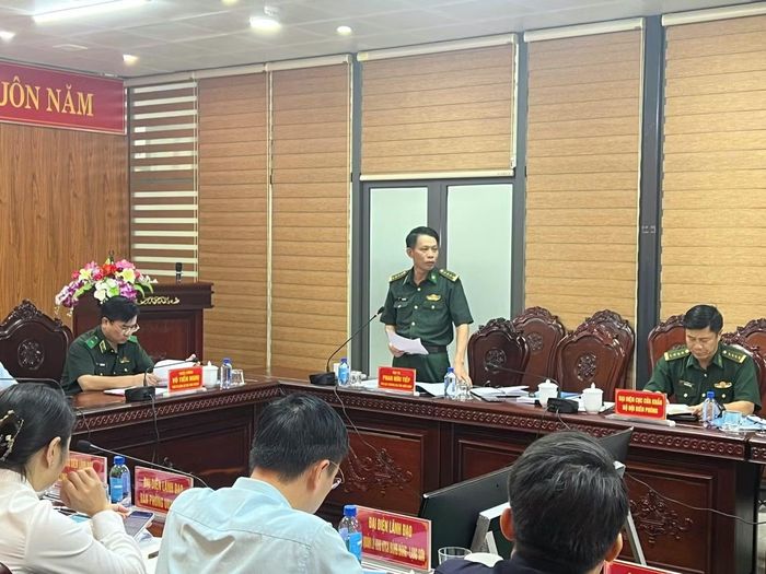 Đại tá Phan Hữu Tiếp, Phó Cục trưởng Cục Cửa khẩu, Bộ Tư lệnh BĐBP, phát biểu.