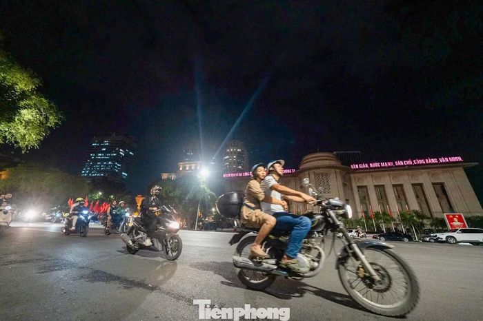 Giữa phương án tái thiết, một số dấu tích kiến trúc được định hướng bảo tồn. Ba khối kiến trúc Pháp cổ gồm Ấu trĩ viên, Kho bạc Đông Dương và Tòa Đốc lý được đề xuất giữ lại.