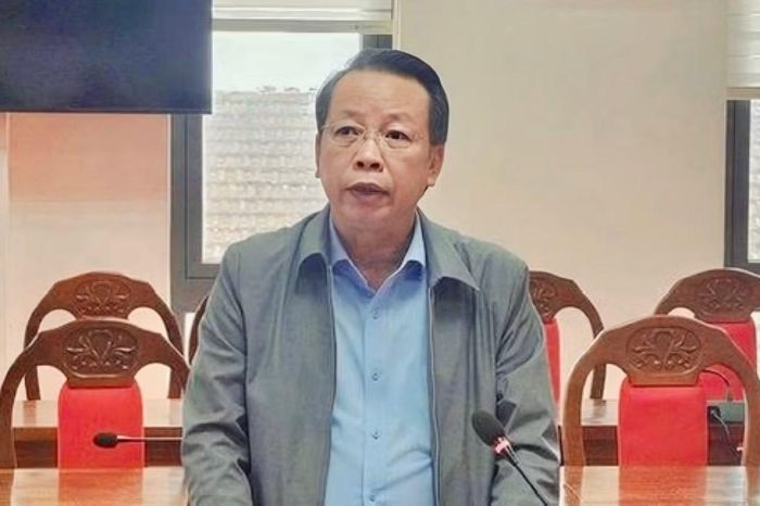 Ông Nguyễn Trung Hiếu - Phó Trưởng Ban Thường trực Ban Nội chính Tỉnh ủy Lâm Đồng thông tin tại giao ban báo chí.