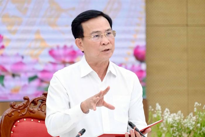 Ông Hồ Văn Mười - Chủ tịch UBND tỉnh Lâm Đồng phát biểu tại buổi làm việc.
