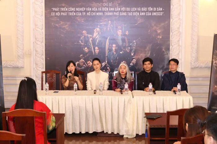 Nhà sản xuất đối diện với những ý kiến xoay quanh doanh thu đáng thất vọng của Hộ linh tráng sĩ.