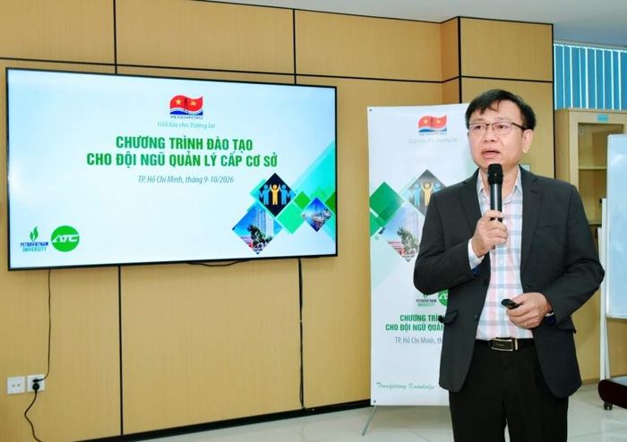 Giảng viên, chuyên gia Ngô Đình Đức trao đổi và dẫn dắt chuyên đề
