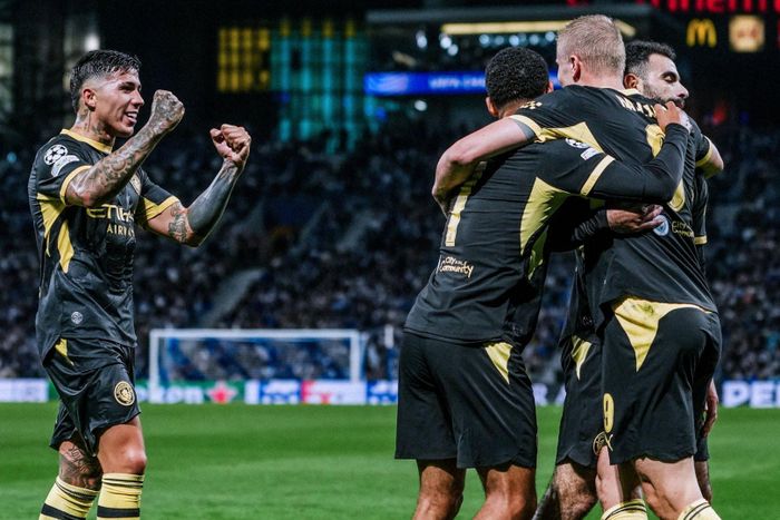 Tân binh Enzo Fernandez tiếp tục ghi dấu ấn. Ảnh: MCFC