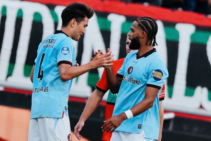Feyenoord sẽ đối mặt với áp lực lớn tại Camp Nou. Ảnh: FR