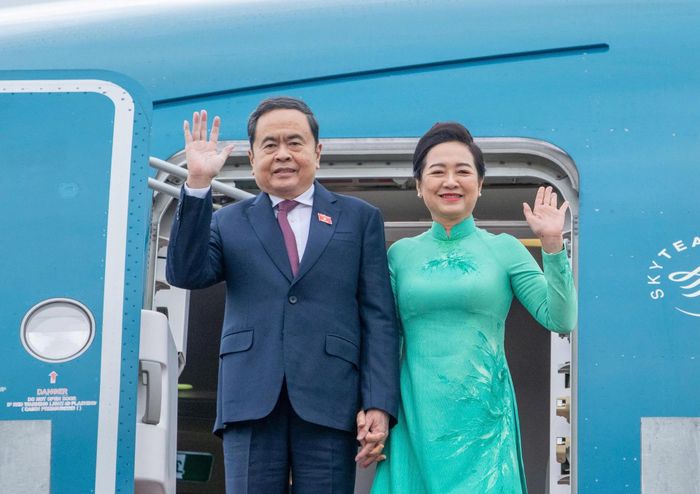 Chủ tịch Quốc hội Trần Thanh Mẫn và phu nhân rời Hàn Quốc, lên đường thăm chính thức Mông Cổ. Ảnh: Media QH