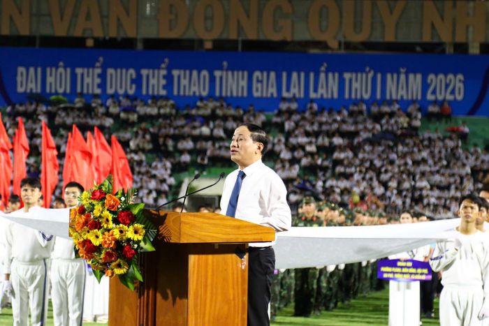 Chủ tịch UBND tỉnh Gia Lai Phạm Anh Tuấn phát biểu tại lễ khai mạc. Ảnh: Hoàng Quân