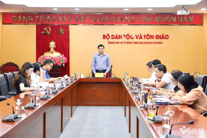 Bộ Dân tộc và Tôn giáo tổ chức cuộc họp cho ý kiến về dự thảo báo cáo tổng kết thực hiện Nghị quyết số 24-NQ/TW ngày 12/3/2003 của Ban Chấp hành Trung ương Đảng khóa IX về công tác dân tộc
