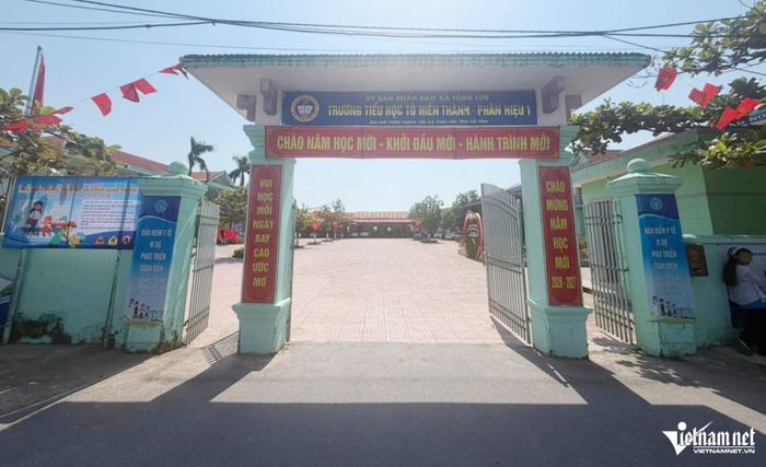 Trường tiểu học Tô Hiến Thành phân hiệu 1 có 10/11 phòng học phải tu sửa vào đầu năm học mới.
