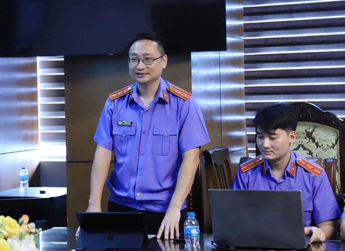 Đồng chí Lê Đức Anh, Giám đốc Trung tâm Công nghệ và Dữ liệu số, Cục 2, VKSND tối cao phát biểu.