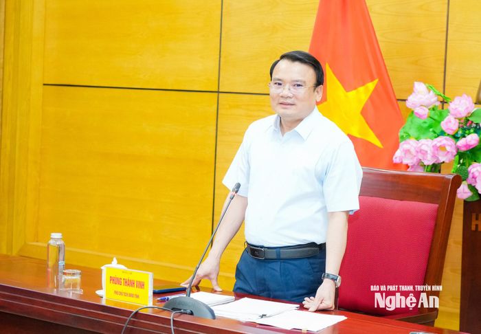 Phó Chủ tịch UBND tỉnh Phùng Thành Vinh kết luận cuộc họp. Ảnh: TL