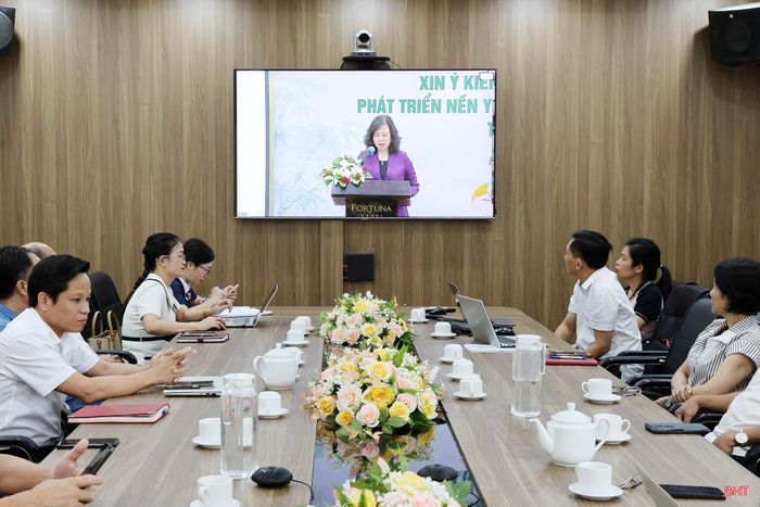 Các đại biểu tham dự tại điểm cầu Sở Y tế Hà Tĩnh.