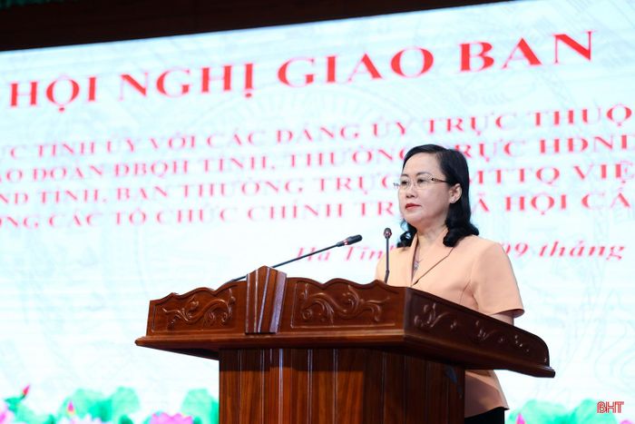 Đồng chí Trương Thanh Huyền - Ủy viên BTV, Trưởng ban Tổ chức Tỉnh ủy làm rõ một số nội dung mà các địa phương có đề xuất.