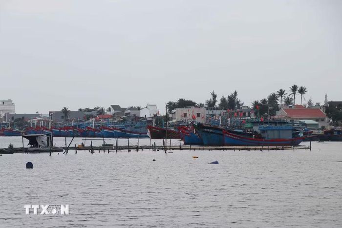 Khu neo đậu tàu cá An Hòa đang được nâng cấp, mở rộng với diện tích rộng 140ha, đảm bảo chỗ neo đậu cho 1.200 tàu cá. (Ảnh: Đoàn Hữu Trung/TTXVN)