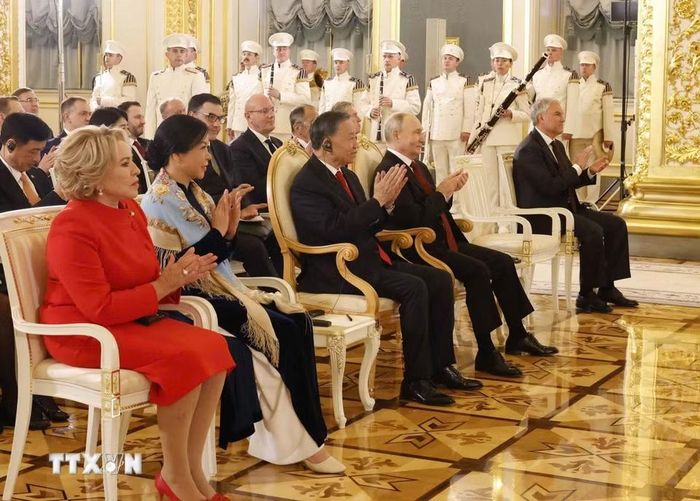 Tổng Bí thư, Chủ tịch nước Tô Lâm và Phu nhân, Tổng thống Nga Vladimir Putin, Chủ tịch Duma Quốc gia Nga Vyacheslav Volodin, Chủ tịch Hội đồng Liên bang Nga Valentina Matviyenko tham dự Lễ trao Giải thưởng Hòa bình Quốc tế Lev Tolstoy năm 2026. (Ảnh: Thống Nhất/TTXVN)