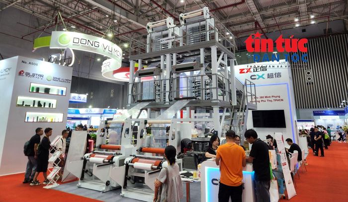 Các máy móc, thiết bị tham gia triển lãm.