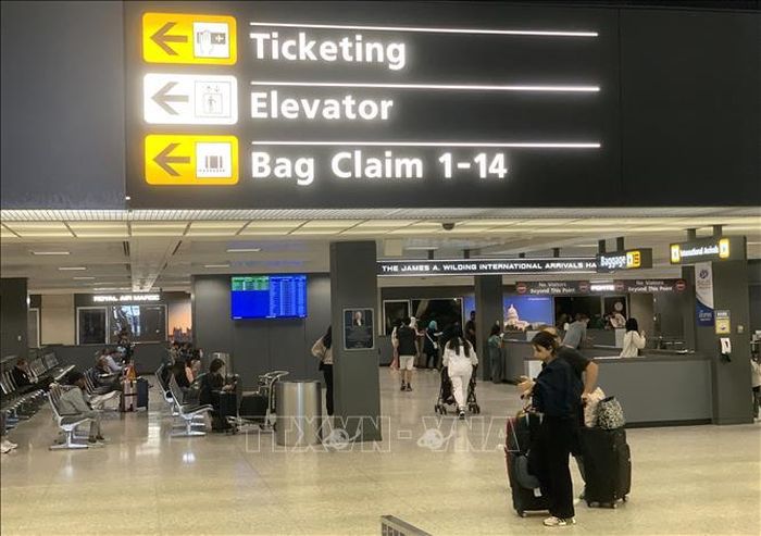 Bên trong Sân bay quốc tế Washington Dulles (IAD) ở bang Virginia. Ảnh: Ngọc Quang/PV TTXVN tại Mỹ